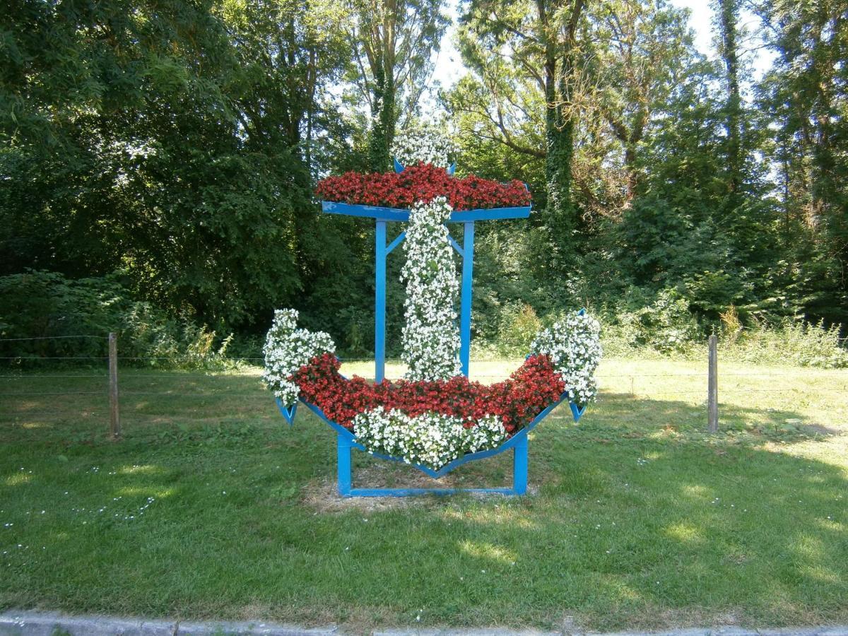Aux Sources De L'Ancre Bed & Breakfast Miraumont Bagian luar foto